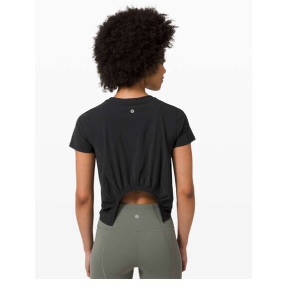 Lululemon Sunday Sprint black cropped top - Picture 1 of 7